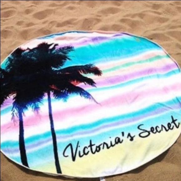 Victoria's Secret Round Palm Tree Towel - Picture 3 of 6